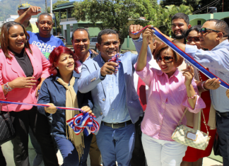 Alcalde Dario Rodríguez inaugura primer gimnasio público de Bonao