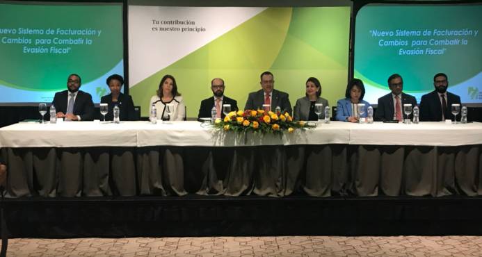 Notificaciones de la DGII preocupan a personas con doble empleo