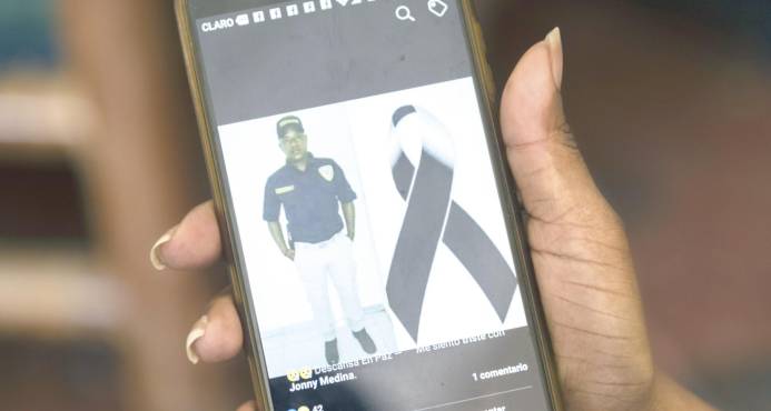 Policía investiga si sargento que se suicidó pidió ayuda por escrito