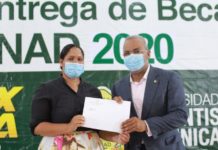 Senador Félix Nova entrega 248 ayudas universitarias para estudiantes de la UNAD