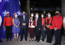 Alcalde Eberto Núñez inaugura luces navideñas del parque Duarte de Bonao