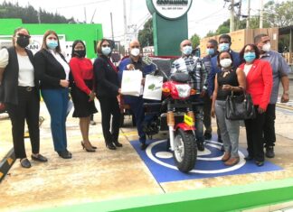 COOPMAIMON entrega trimotor al Ayuntamiento de Piedra Blanca