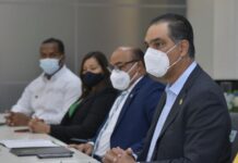 Extienden cobertura de seguro de salud a personas organizadas