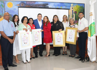Alcalde Eberto Núñez reconoce a mujeres destacadas de Bonao