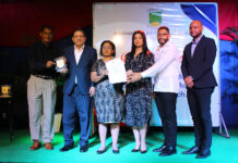 Alcalde Eberto Núñez encabeza acto de entrega Premio al Mérito Magisterial 2023 a 10 educadores de Bonao