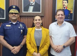 Alcalde Eberto Núñez y director regional de la Policía coordinan acciones para recuperar espacios públicos en Bonao