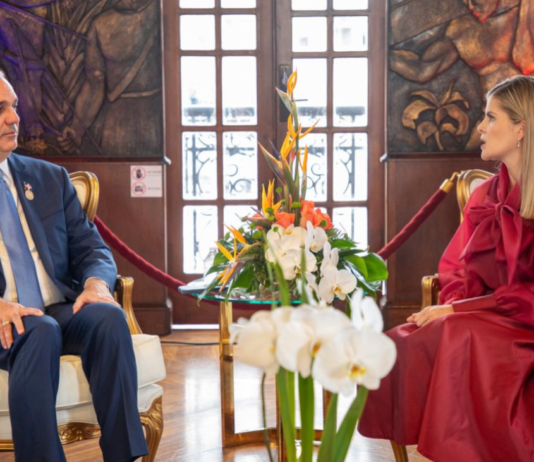 Presidente Abinader sostiene reunión bilateral con la mandataria electa, Laura Fernández Delgado