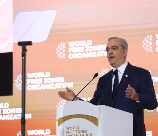 Presidente Abinader presenta a República Dominicana como una de las mejores decisiones de inversión del hemisferio en Congreso Mundial de Zonas Francas